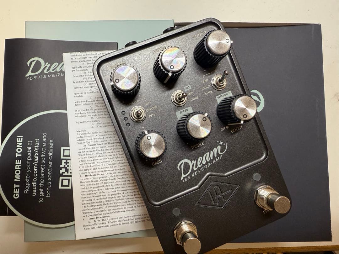 ギター UNIVERSAL AUDIO UAFX DREAM'65 Amplifier