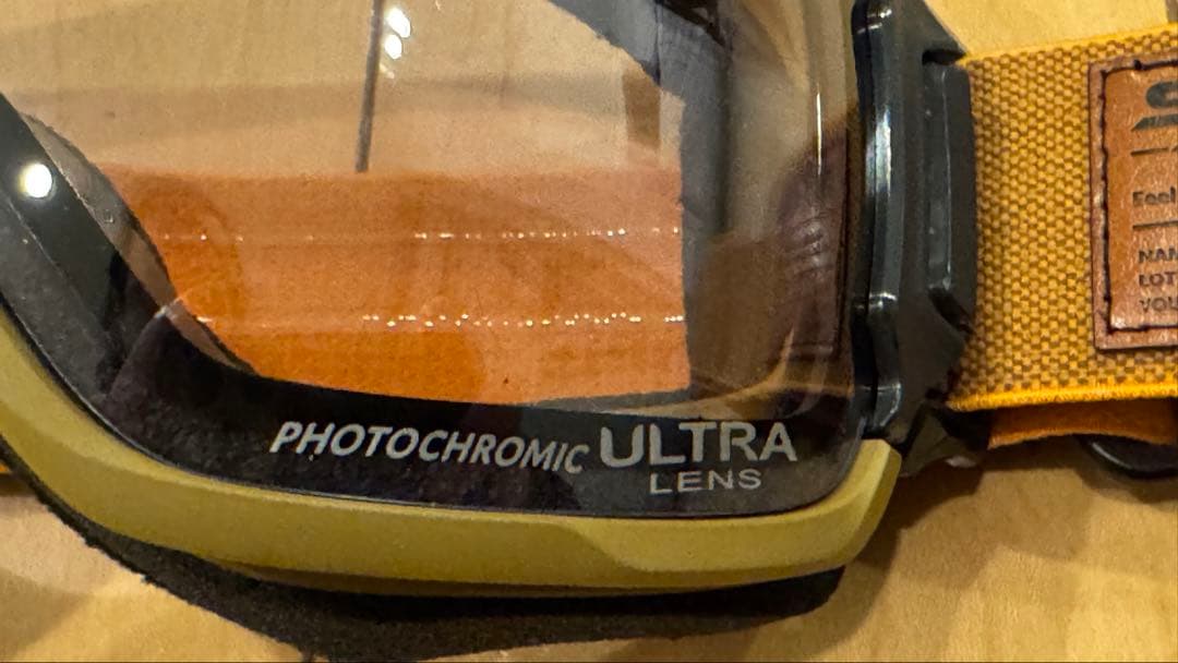 SWANS RIDGE LINE/Dice BANK ウルトラ調光　マスタード