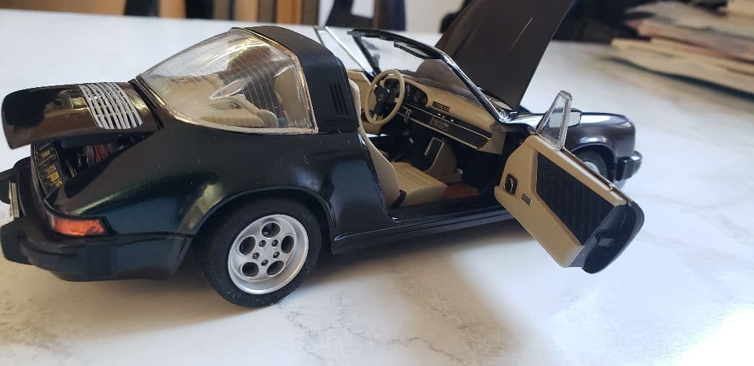 フジミ 1/24エンスージアスト　ポルシェ911タルガ　フル開閉完成品