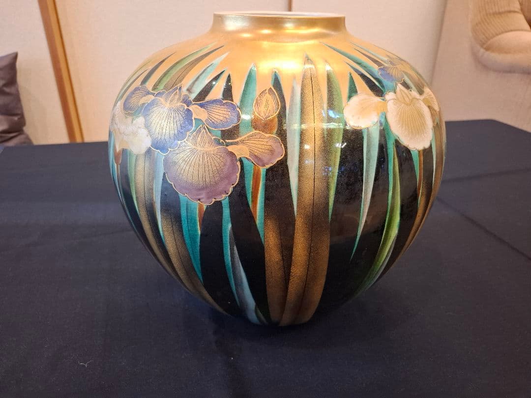 九谷焼山上陶洸大型花菖蒲金彩花瓶