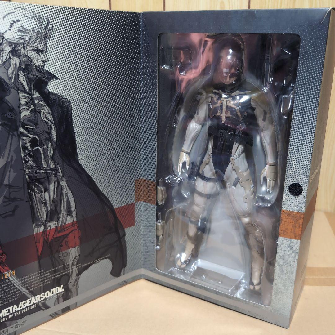 ス*】様 破損有り メディコムトイ メタルギアソリッド4 雷電