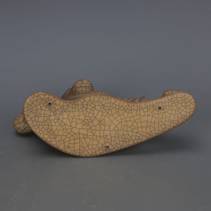 哥窯金糸鉄線神獣熊尊  置物  工芸品  美術品