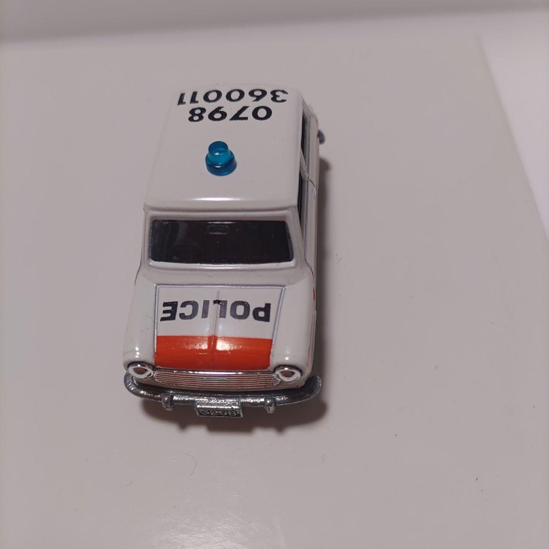 トミカＦ8-2-46 BLMC ミニクーパー S 警察仕様 1/50