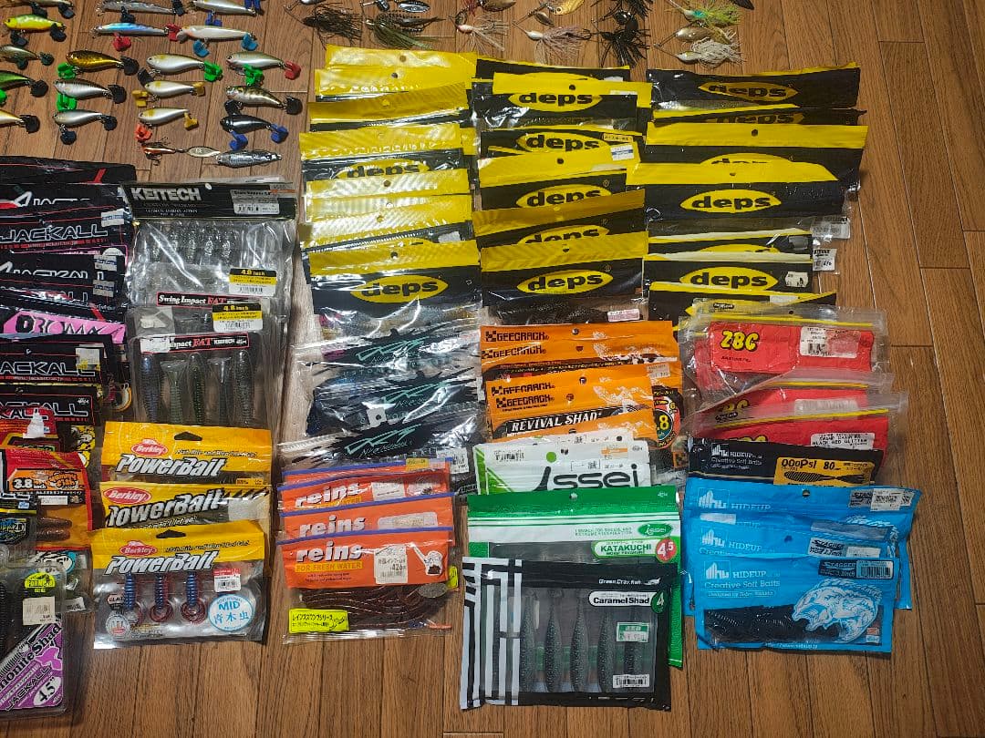 ●バス釣りルアー大量■プラグ＆ワーム■まとめ売り■引退セット■大量！■初心者
