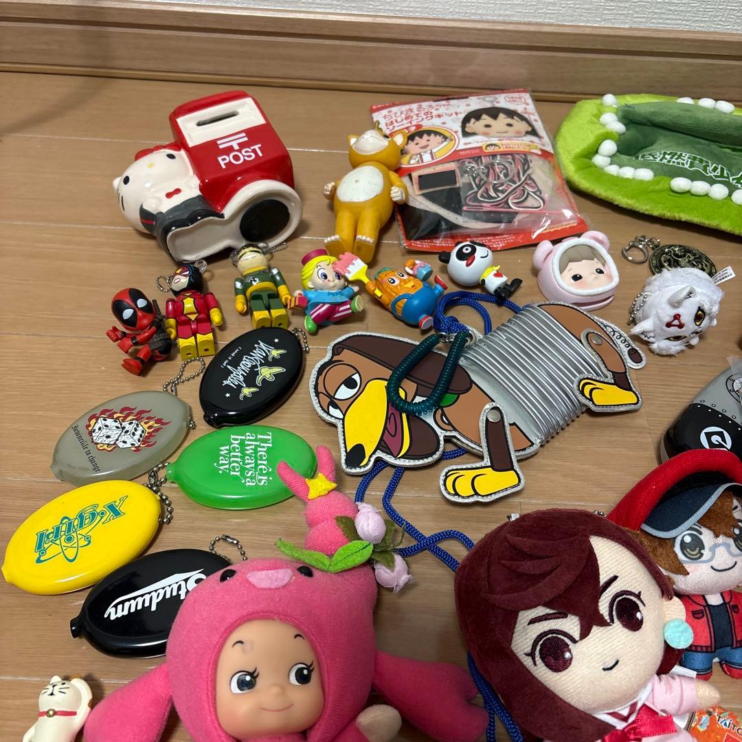 プラモデル　フィギュア　ぬいぐるみ　キーホルダーなどまとめ