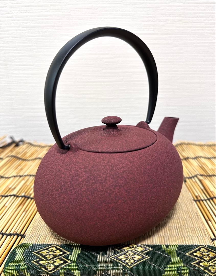 菊地保寿堂　奥山清行デザイン　ティーポット ふくＳ　南部鉄瓶　南部鉄器