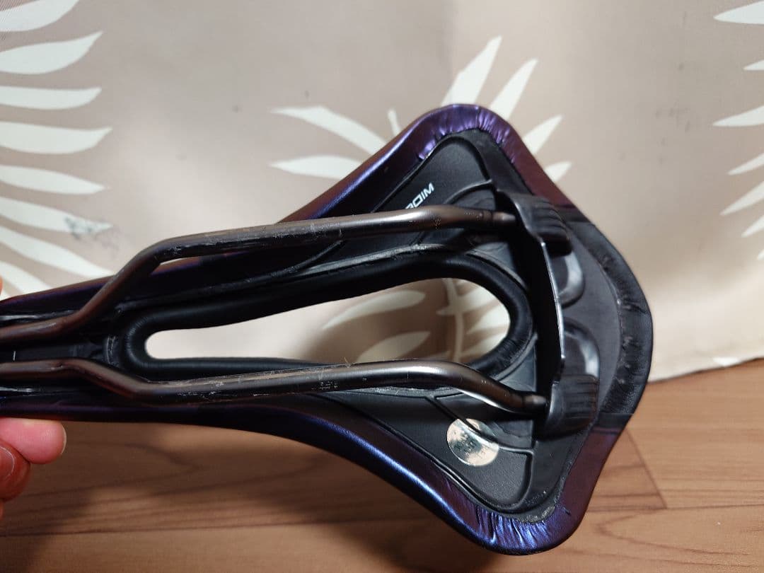 Selle サンマルコ　ショートフィット　パープルサドル