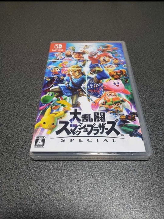 送料込み❗️Switch本体、新品スマブラセット、プロコンは付いてきません。