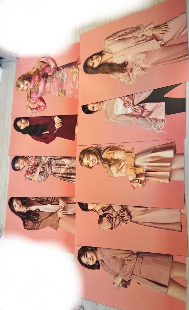 TWICE　まとめ売り　アルバム　アクスタ　ガチャ　缶バッチ　ペンライト　トレカ