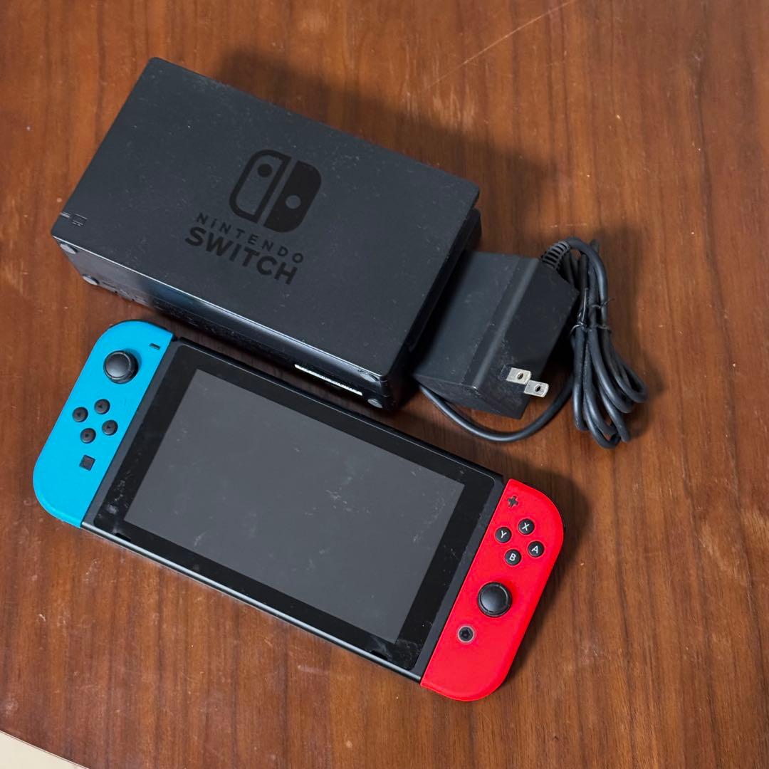 Nintendo Switch 赤青