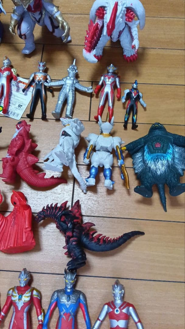 ウルトラマン ソフビ　まとめ売り　 現行サイズ　 旧サイズ　 DX　 ビッグ