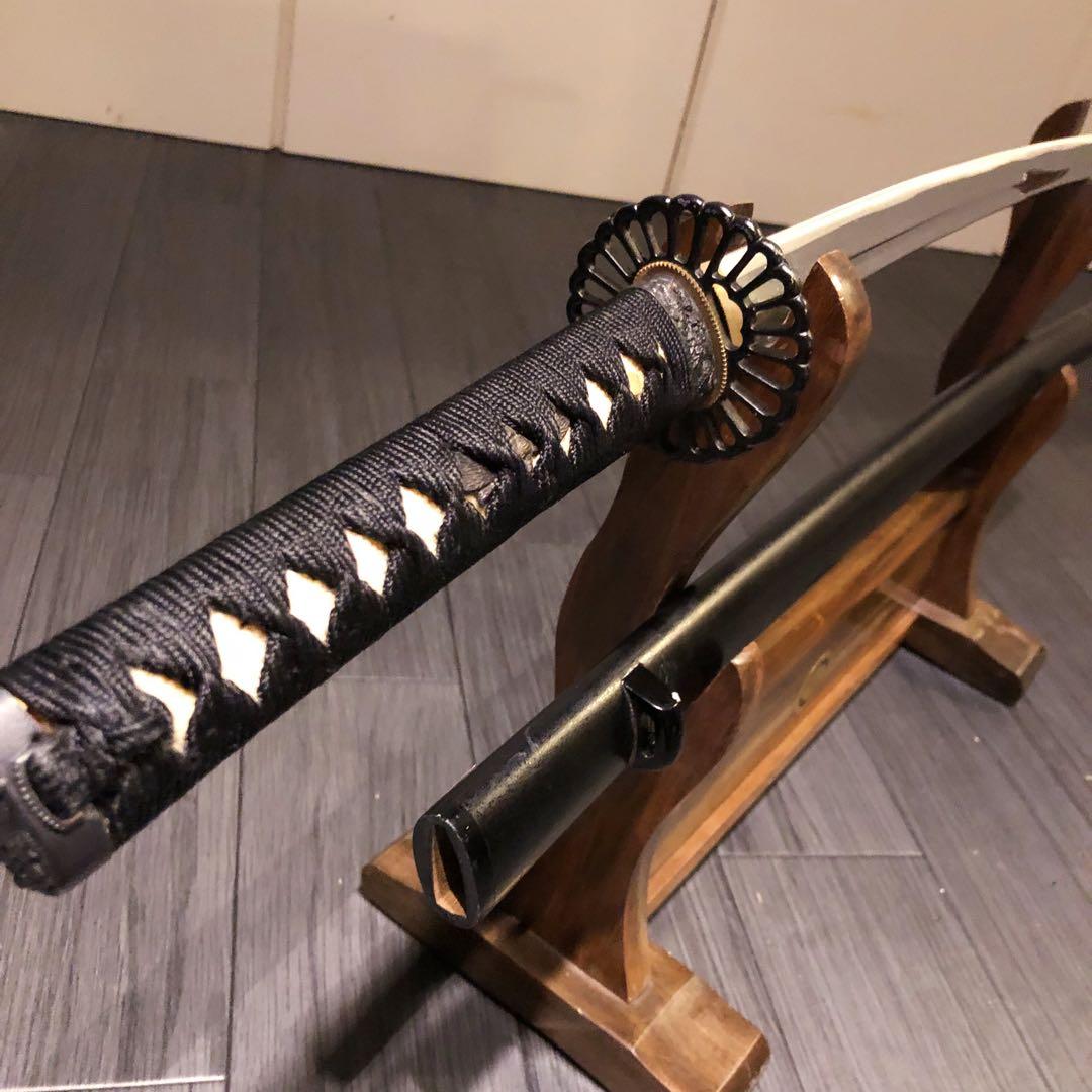 専用　本格模造刀　居合刀　樋入り刀身　黒拵え　亜合金刀身