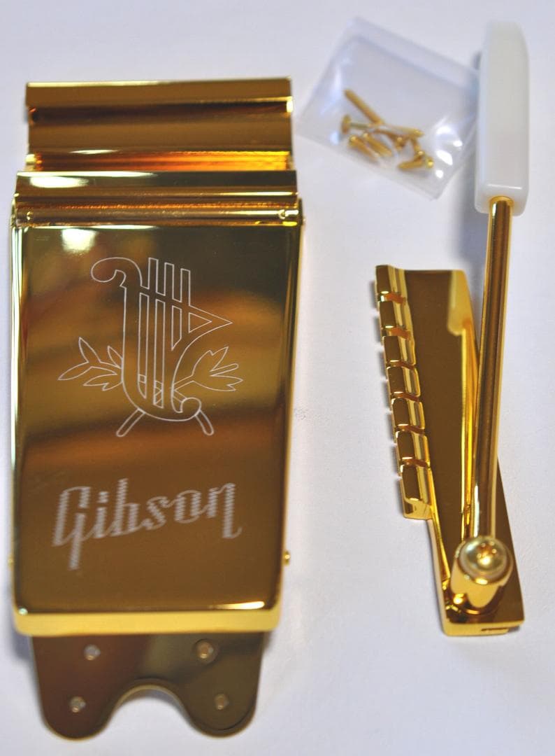 Gibson Maestro Vibrola ロング・レプリカ ゴールド