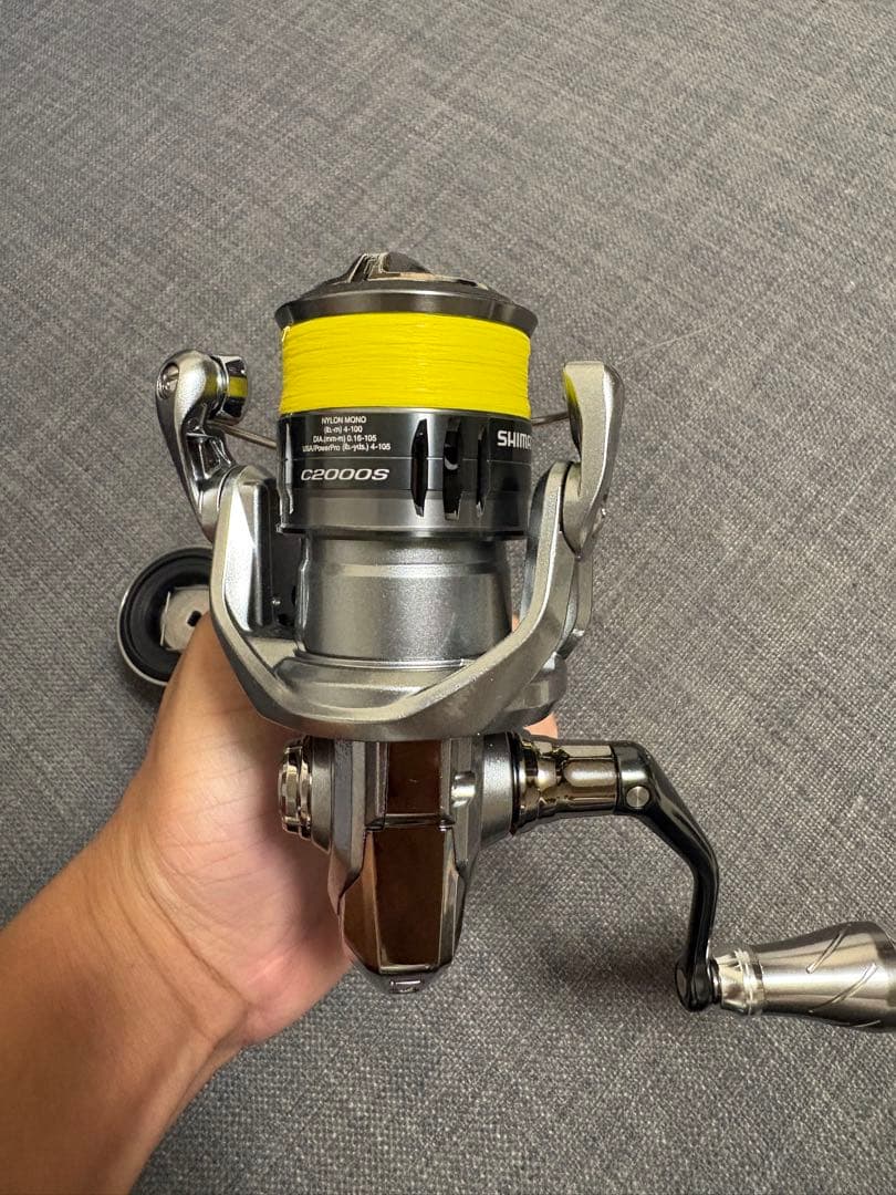 ★美品☆シマノ 21 ナスキー C2000S アジング　替えスプール付き　釣り