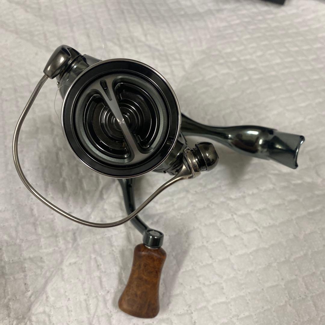 シマノ　 22ステラ　C2000SHG 花梨ノブ　純正ノブ付き