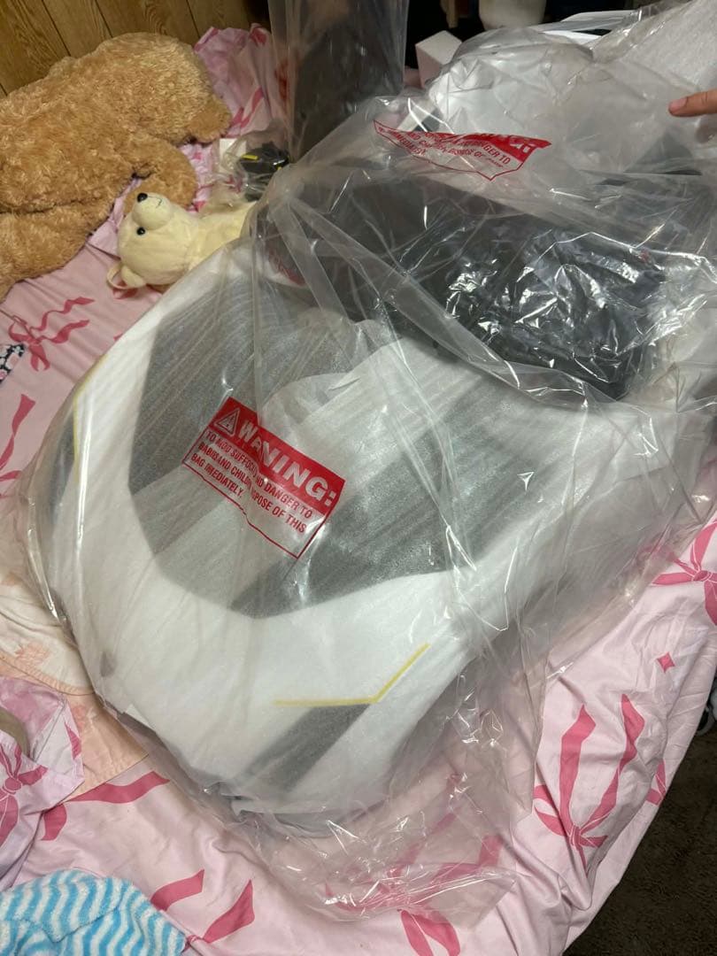 Lamborghini風電動乗用車 ホワイト