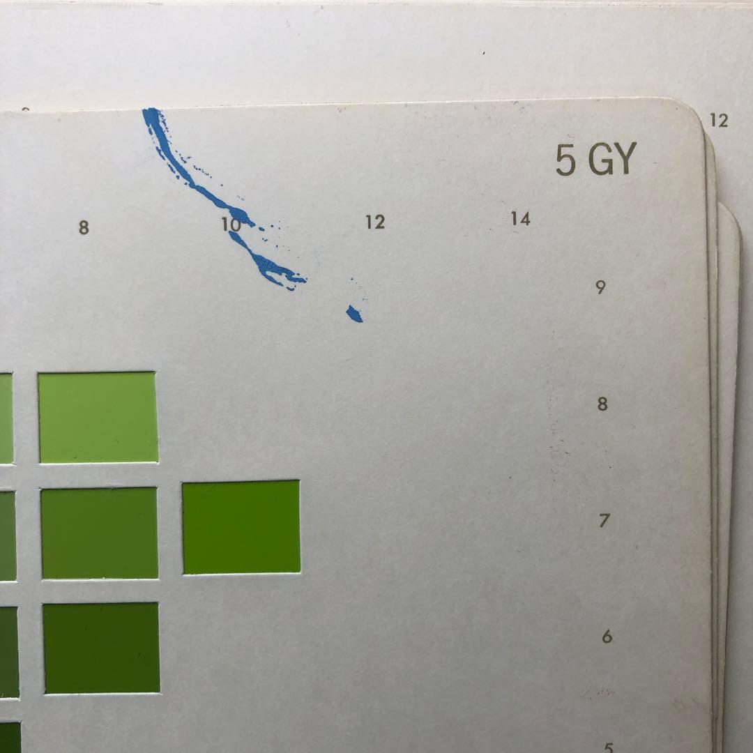 【中古本】JIS標準色票　光沢版　日本規格協会