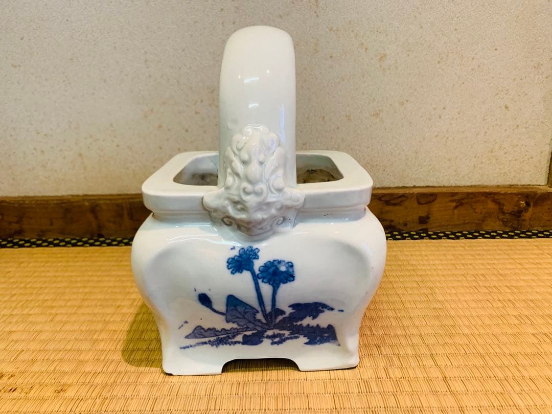 火鉢　手提げ火鉢　鬼獅子火鉢　染付　骨董　アンティーク　インテリア