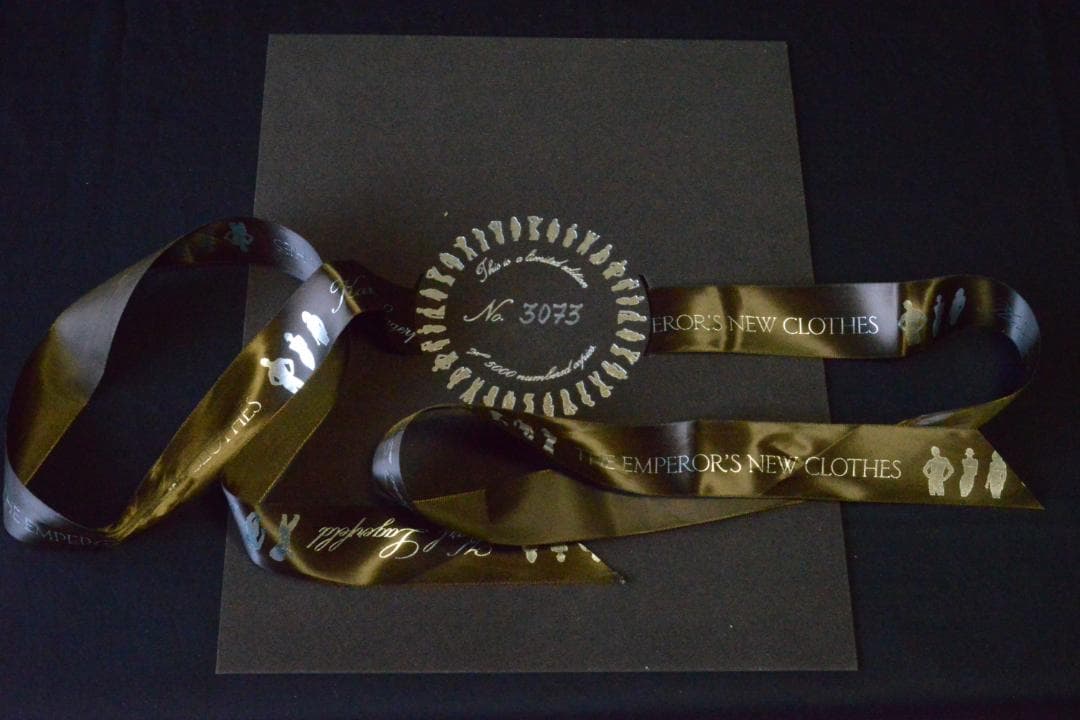 Visionaire #23: Emp' Sdnr30 カール・ラガーフェルド