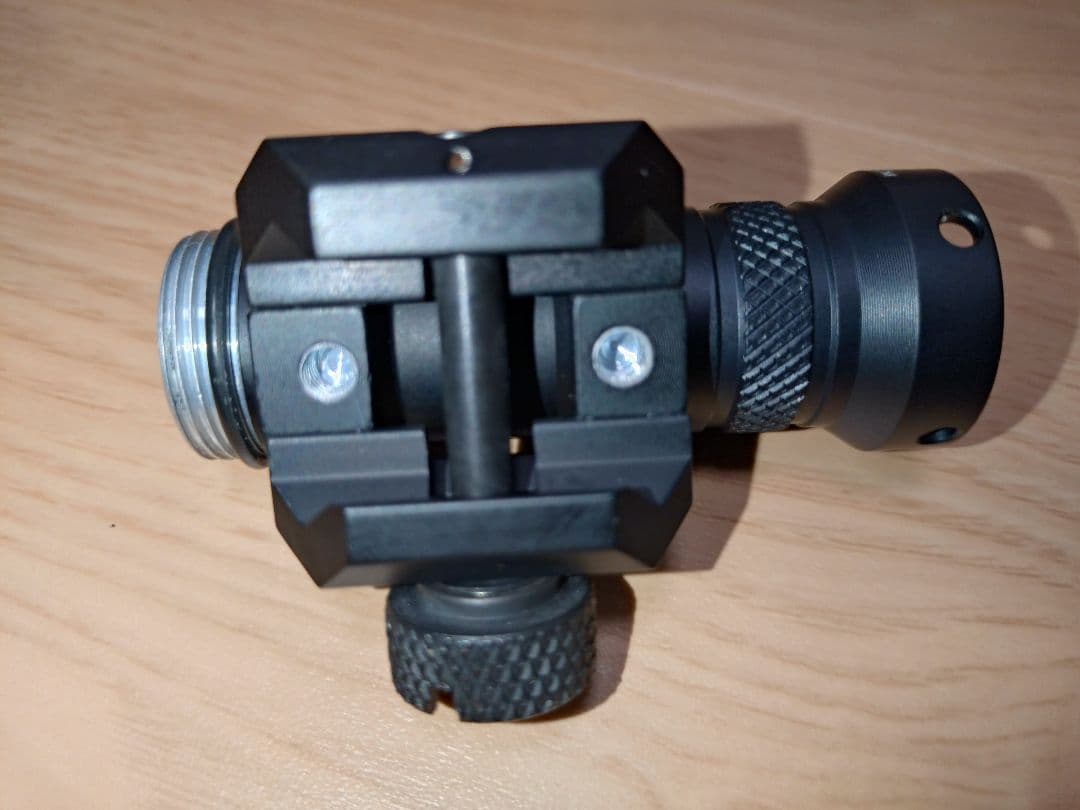 SUREFIRE製 実物M300C ボディ・テールスイッチ