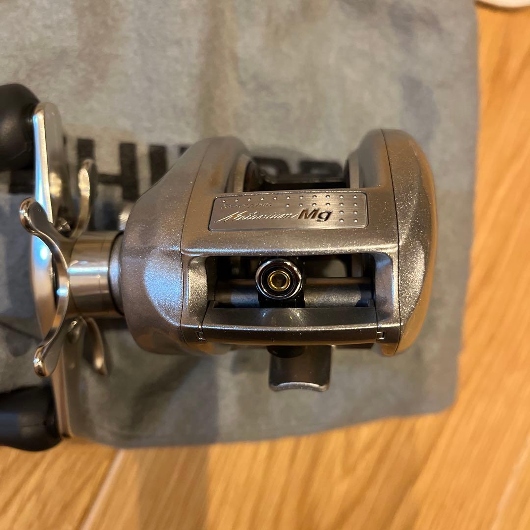 SHIMANO Aluminum Mg ベイトリール