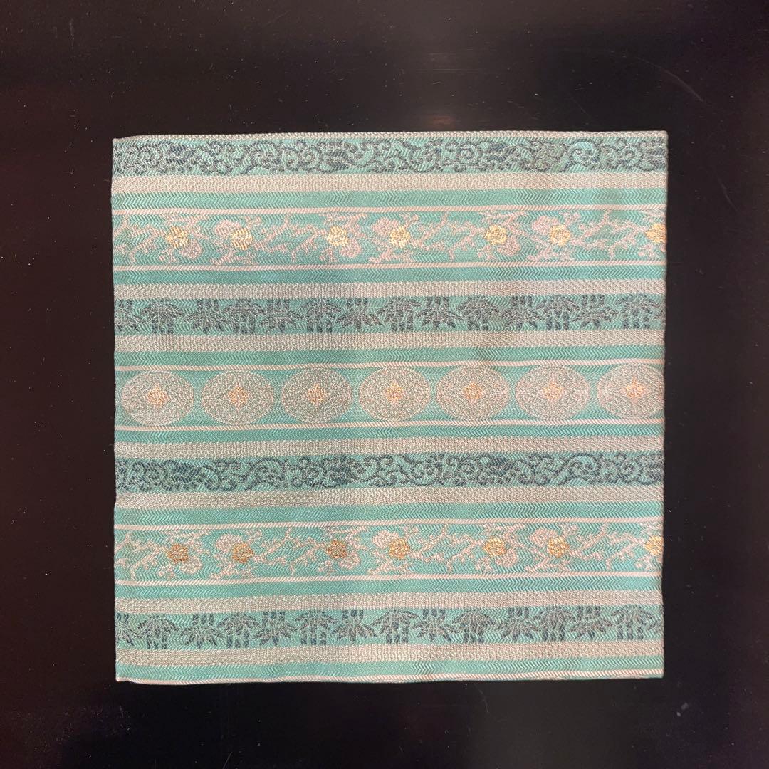 青緑色の絹製茶道用古帛紗