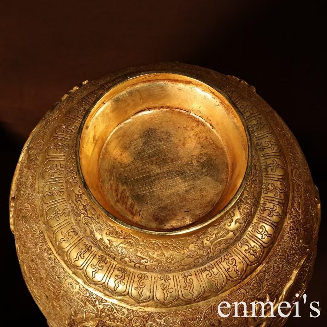 中国古美術・旧蔵鎏金の盤龍花瓶・純手作り・純銅製・高浮彫・案頭・文房・風水開運