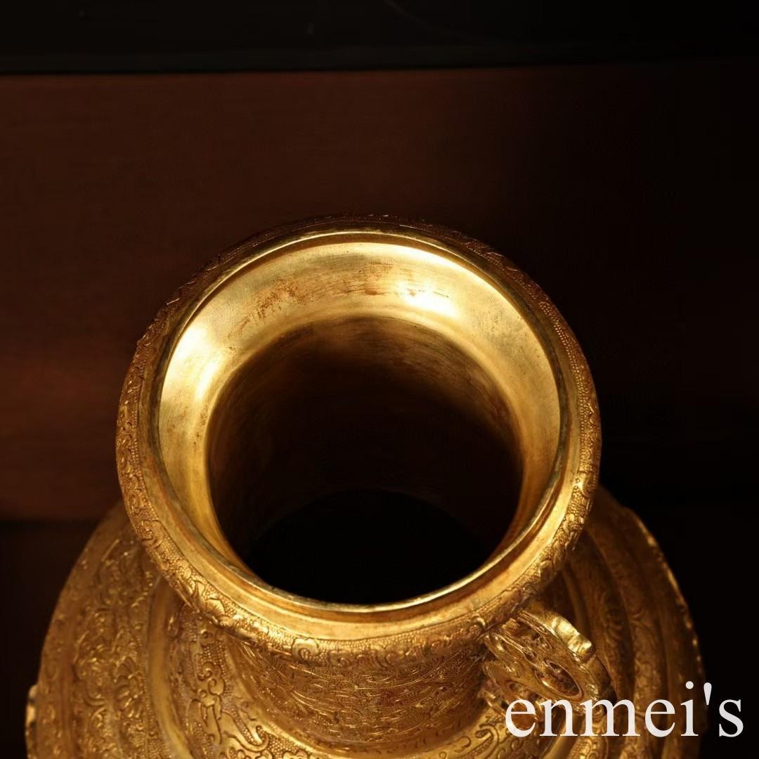 中国古美術・旧蔵鎏金の盤龍花瓶・純手作り・純銅製・高浮彫・案頭・文房・風水開運