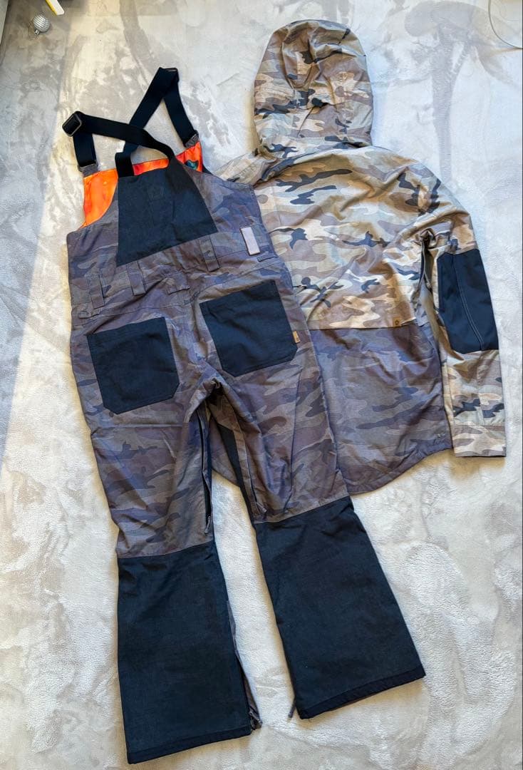 極美品 SESSIONS スキーウェア上下 Mサイズ