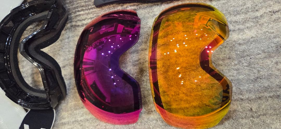 anon. m2 ゴーグル ケース　レンズ２枚付き