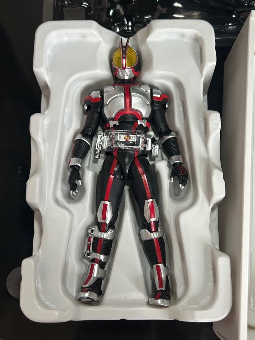 美品、付属品完備　真骨彫　仮面ライダーファイズ SHFiguarts