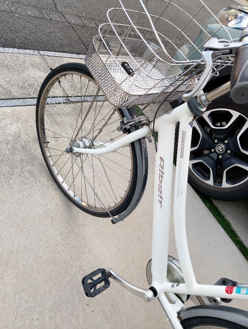 愛知【予約】40000円　アルベルト　ブリヂストン　26インチ　白　ホワイト