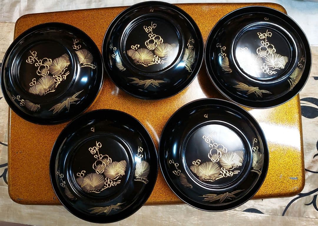 輪島黒塗松竹梅沈金蒔絵五客