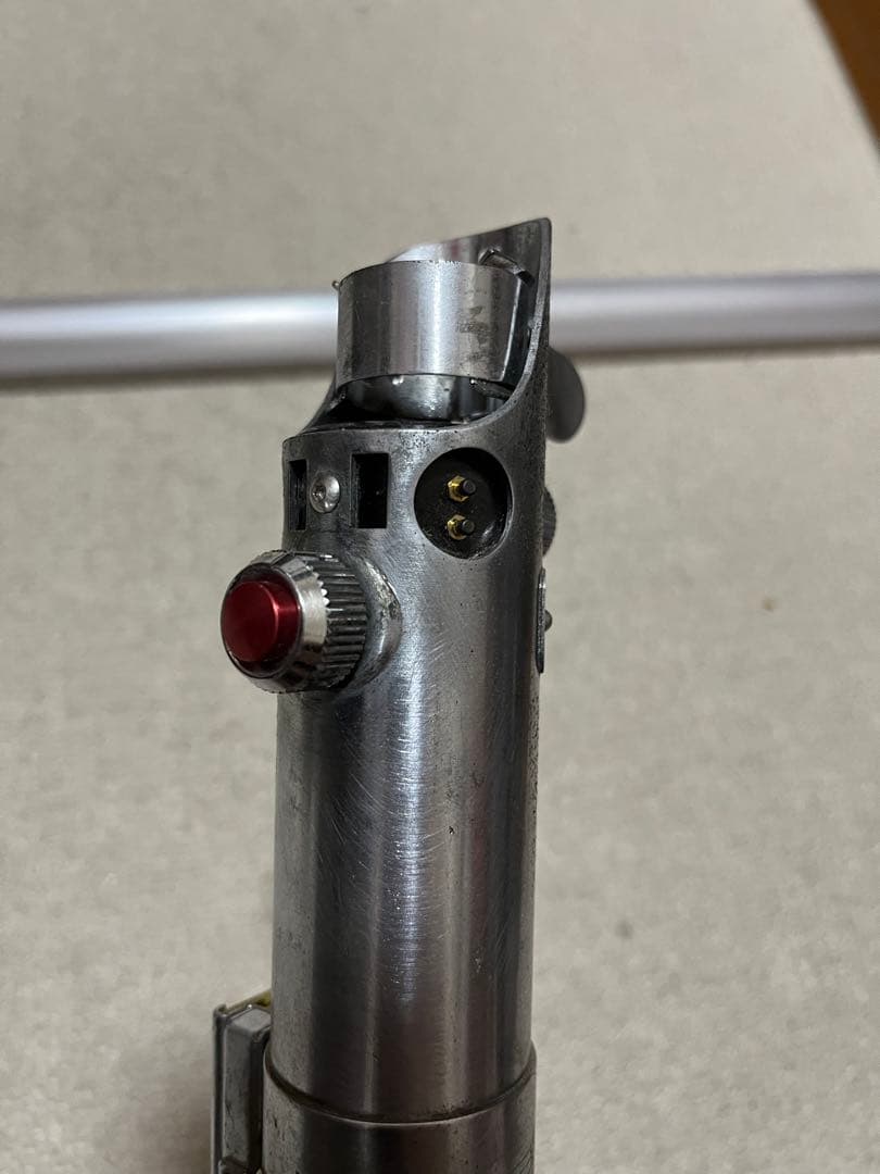 カスタムライトセーバー　ヴェイダーズボルト社製　グラフレックス
