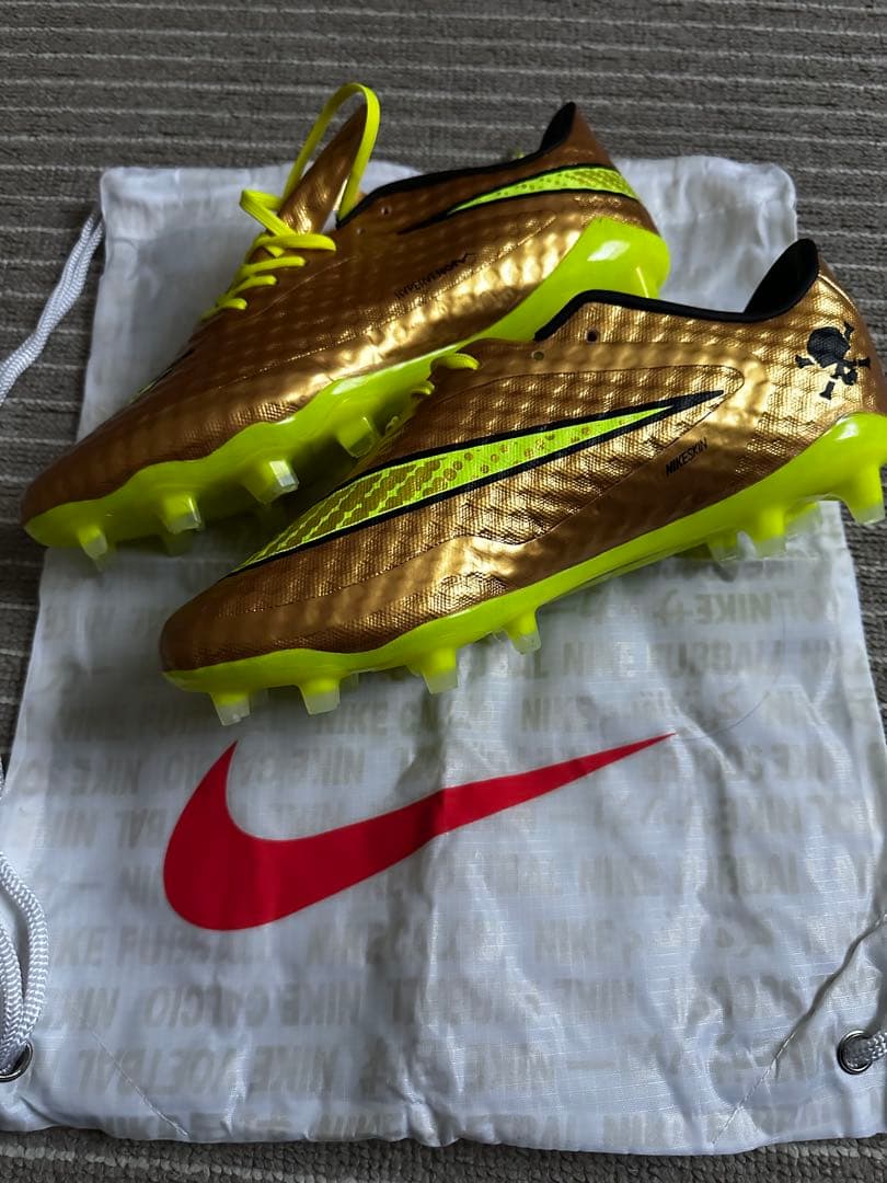 【希少】Nike ナイキ ハイパーヴェノム ネイマール愛用 ゴールドスパイク