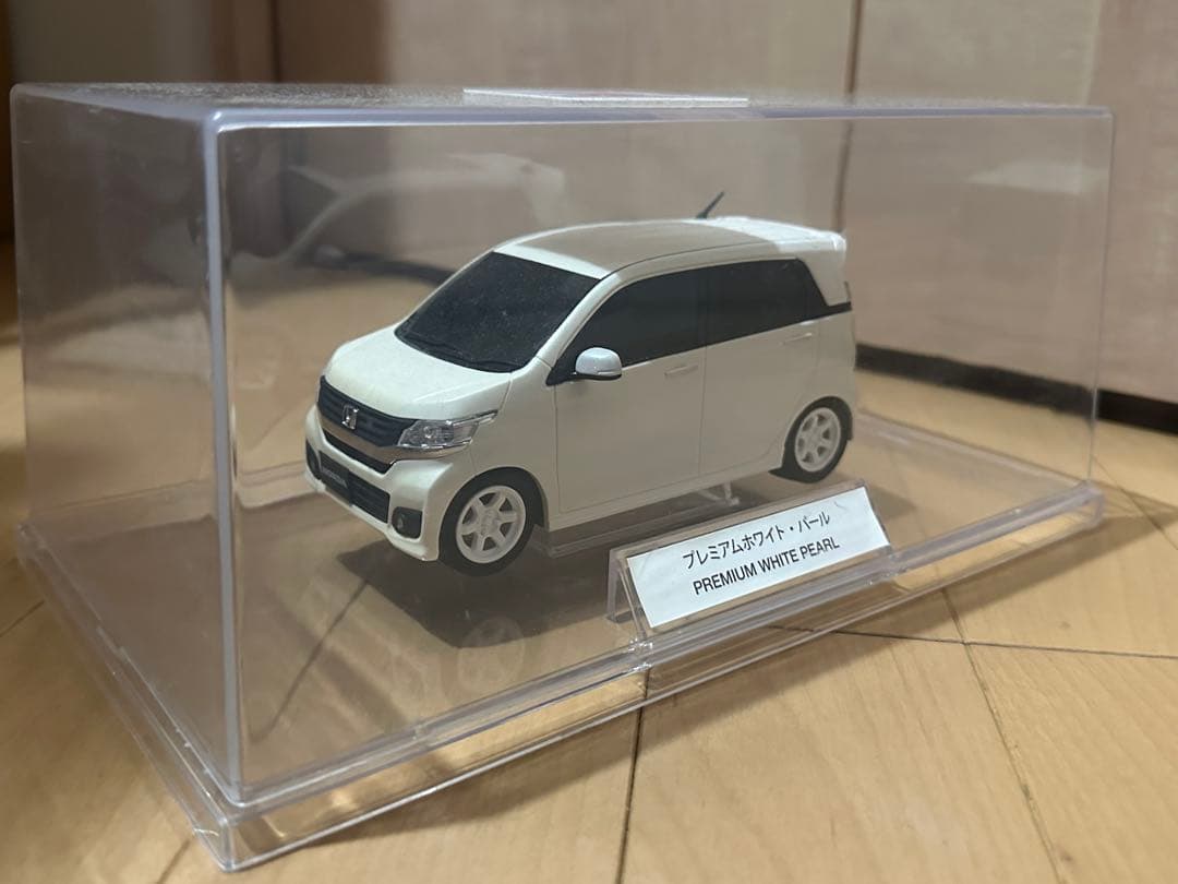 HONDA Nワゴン プレミアムホワイトパール カラーサンプルミニカー.