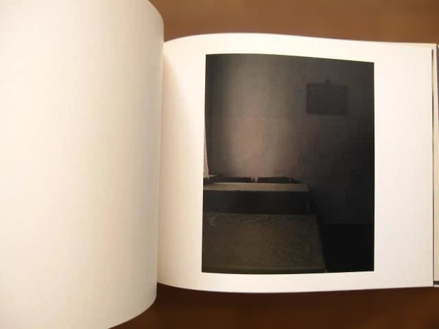 Far Too Close　Martina Hoogland Ivanow