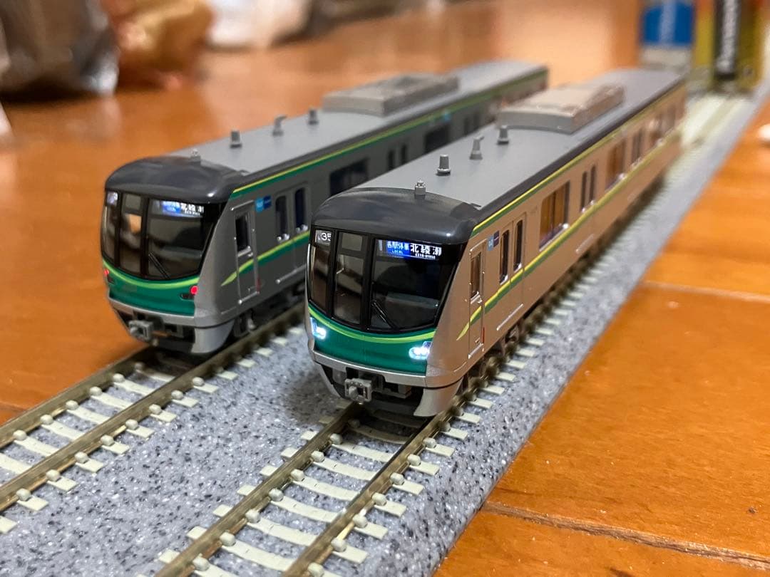 KATO 10-1605,06 東京メトロ千代田線16000系(5次車)10両②