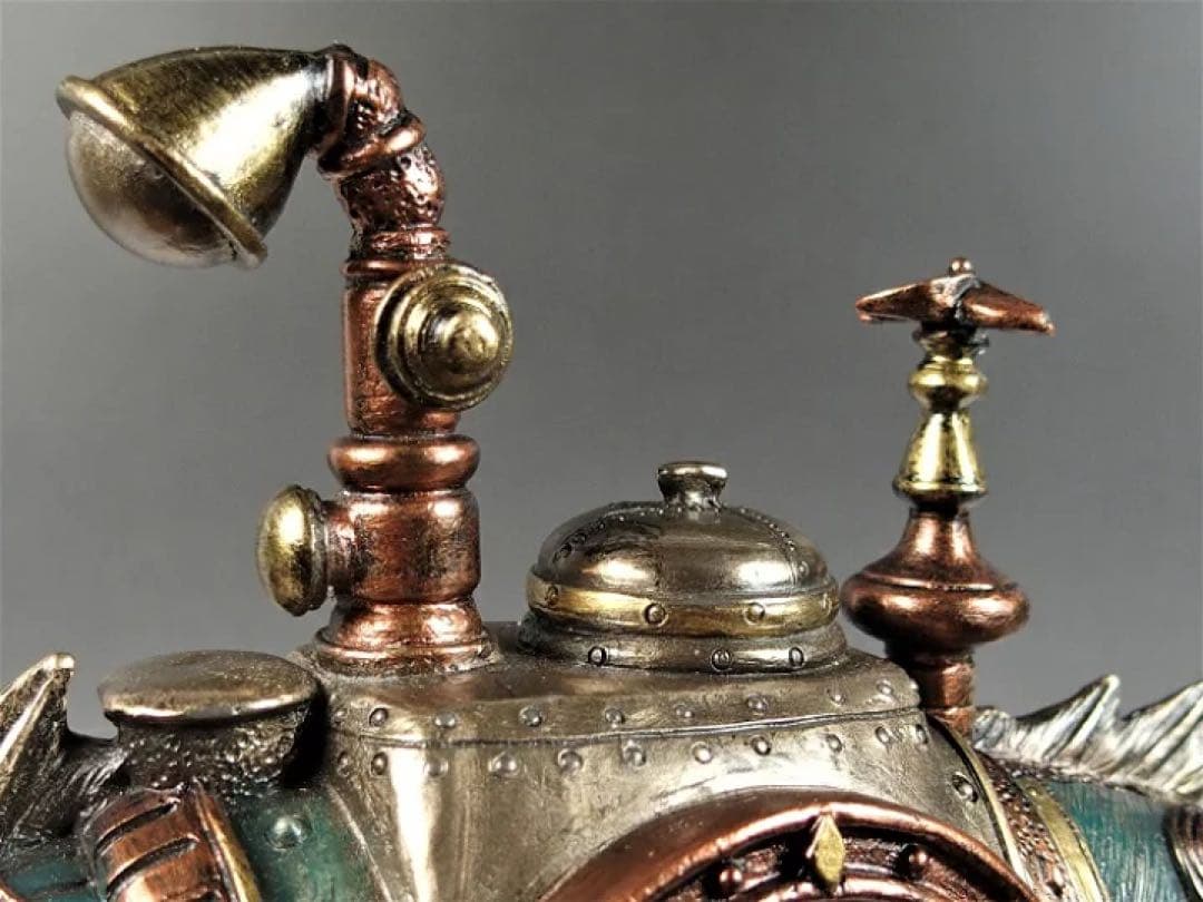 スチームパンク　fish潜水艦　置物　ライト付き　ギレルモデルトロの世界