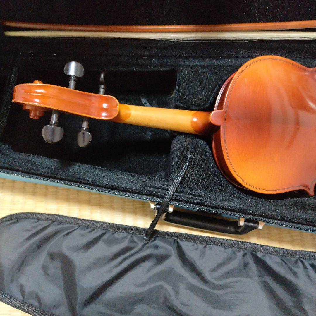 バイオリン本体　1/2サイズとバイオリンケース 軽量ライトブルー、弓付、肩当て付