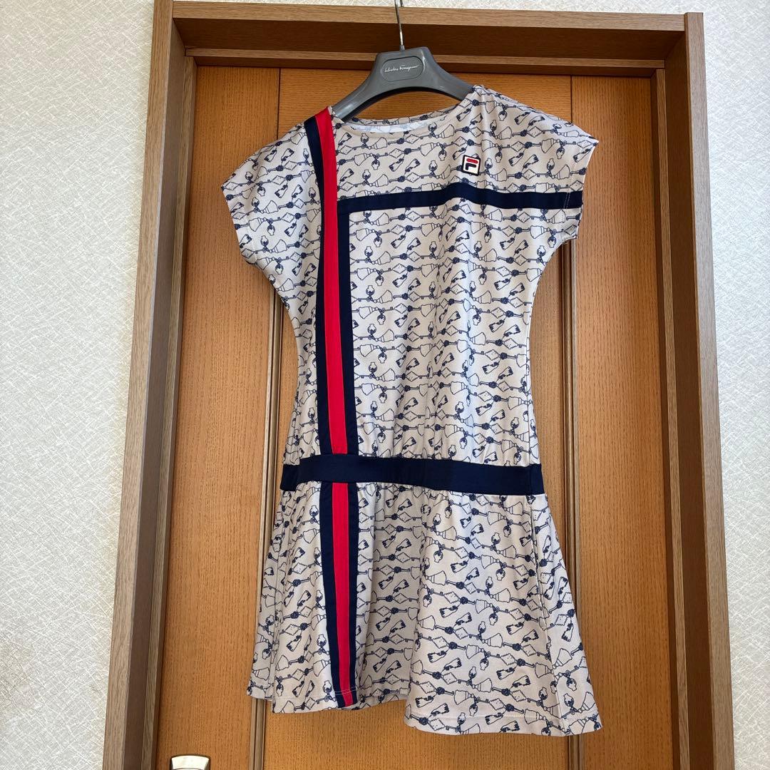 フィラ　ワンピース&ベロアセットアップ