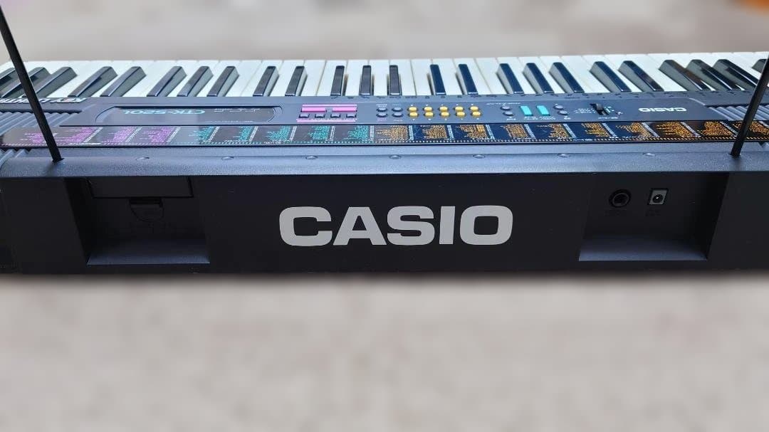 CASIO カシオ CTK-520L 光ナビゲーションキーボード