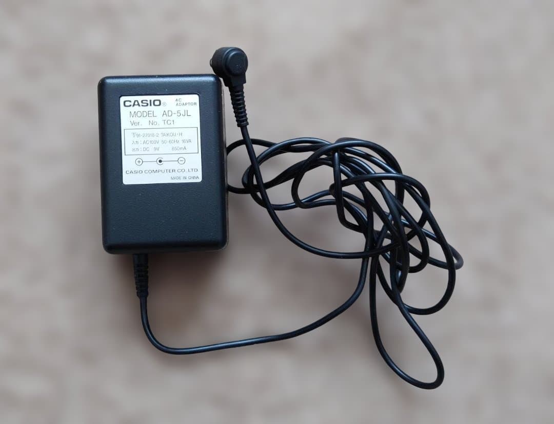 CASIO カシオ CTK-520L 光ナビゲーションキーボード