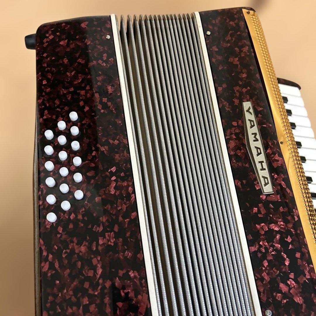 YAMAHA アコーディオン YA-18 ハードケース付　30鍵盤