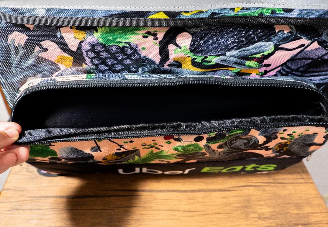 Uber Eats 配達用バッグ デザインモデル