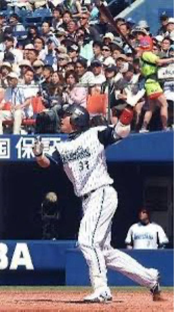 横浜DeNAベイスターズ　吉村　直筆サイン入り　ビジターユニフォーム