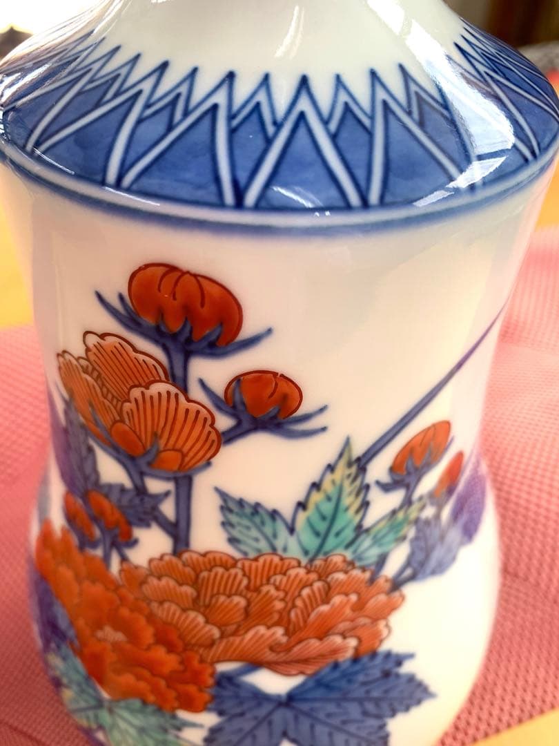 有田焼　今泉今右衛門 錦芙蓉絵　花瓶