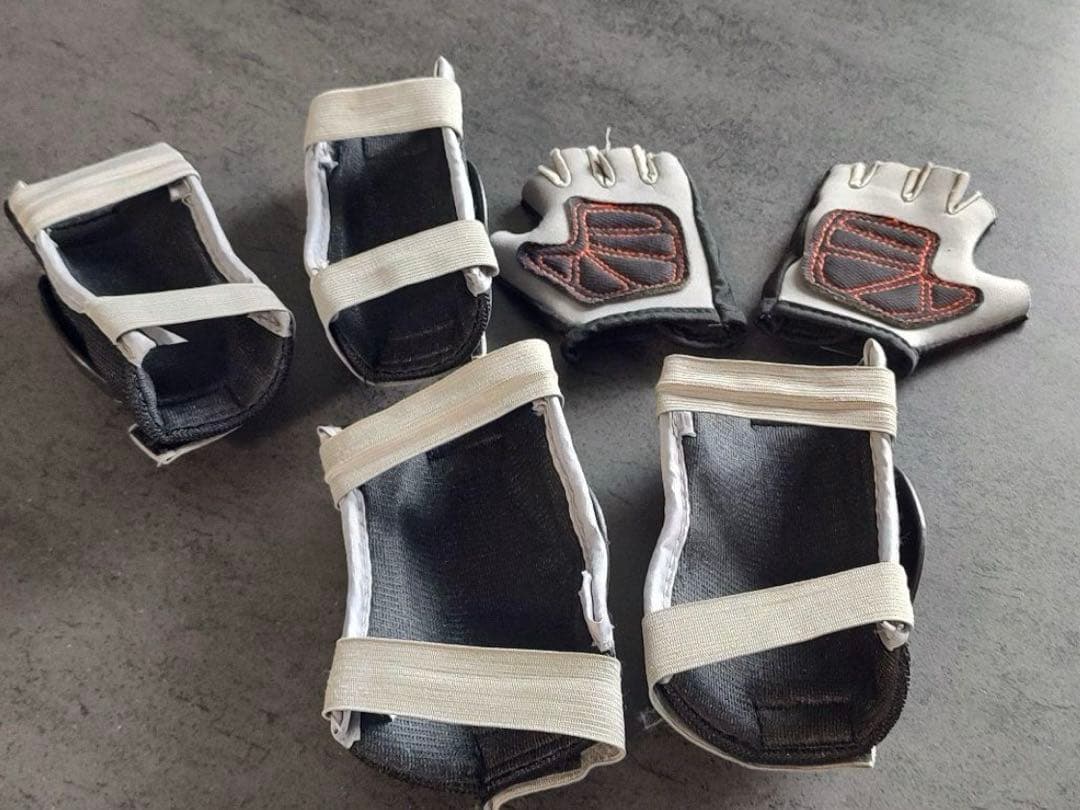 ストライダー 14x キックスタンド付 プロテクターセットおまけ