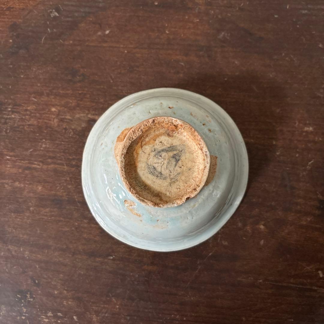 李朝初期堅手　白磁　盃　ぐい呑み　アンティーク.古美術.骨董.韓国骨董.酒器.