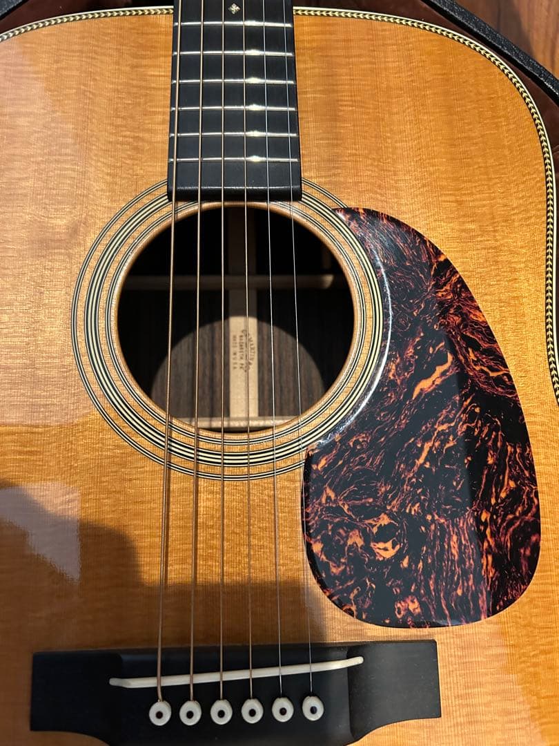 ギター Martin HD-28V